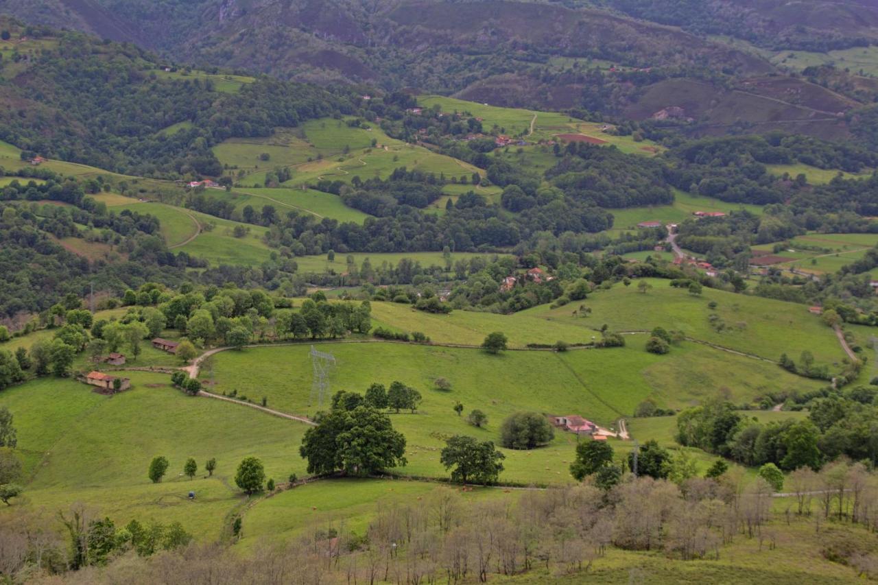 Los Campos Vivienda Vacacional Cangas de Onis Exterior photo